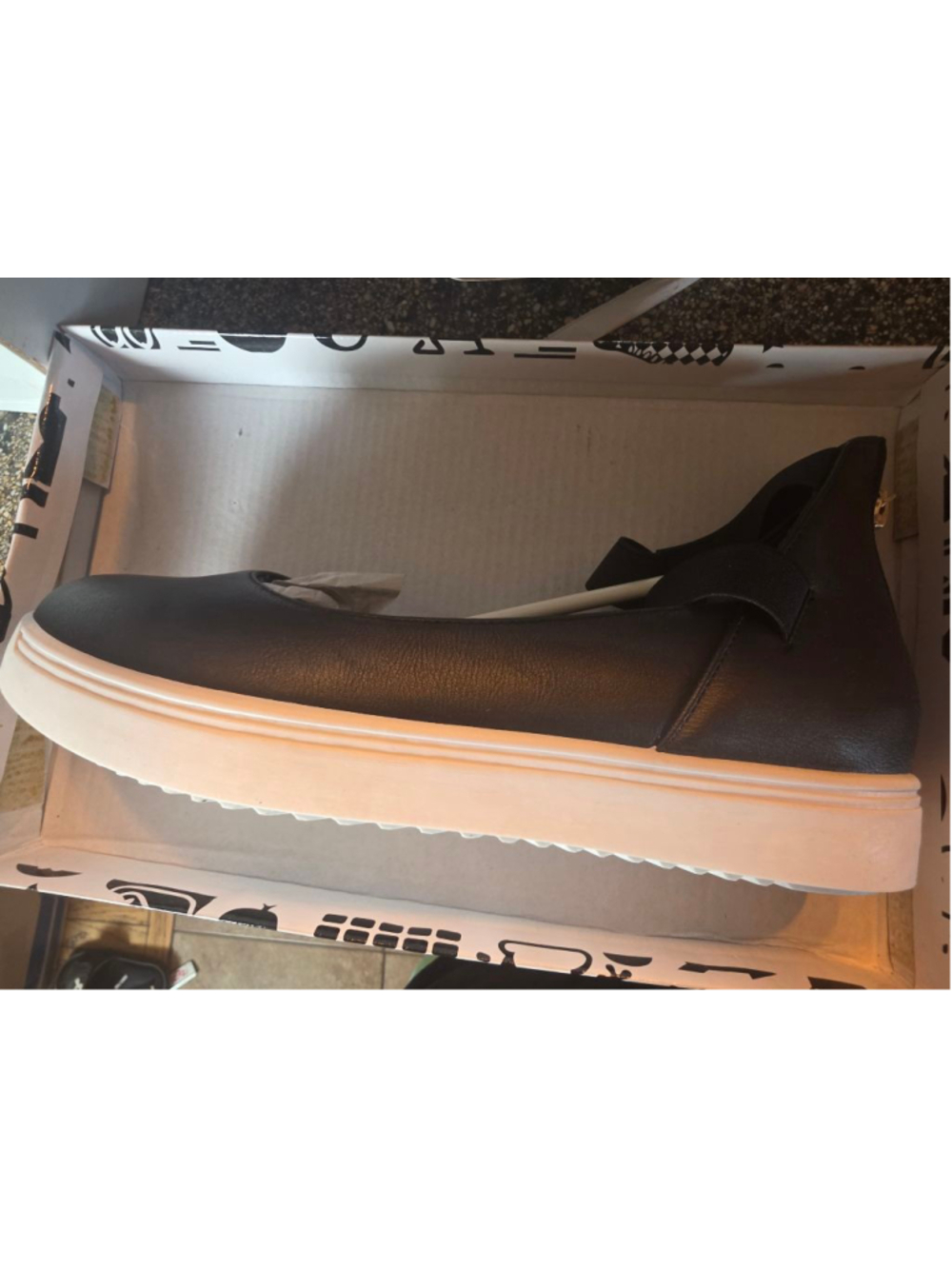 Women's BAMBOO Black Flats & Loafers with White Sole US 7 new ballet Mary Janes